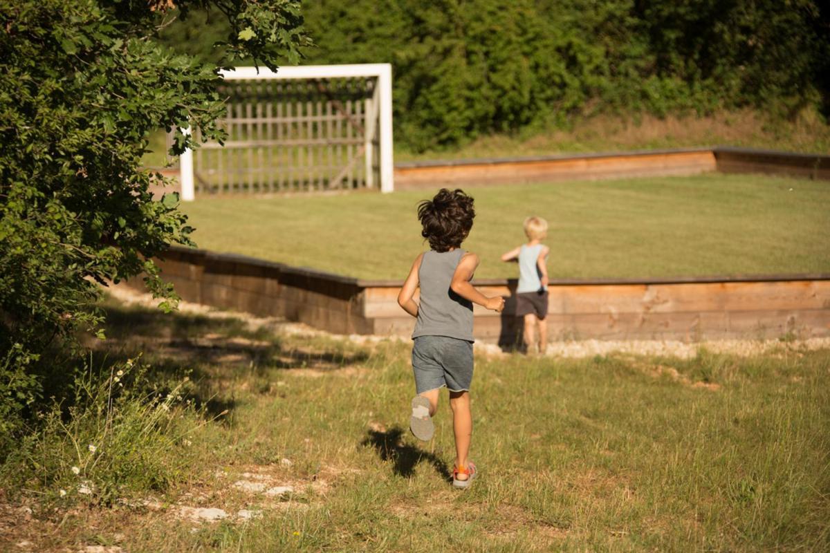 Le Bois De Faral Le Bastit Exterior foto